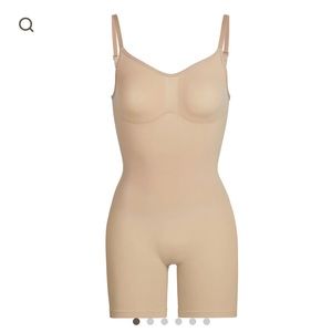 Skims Sculpting Mid Thigh Bodysuit with Open Gusset S/M